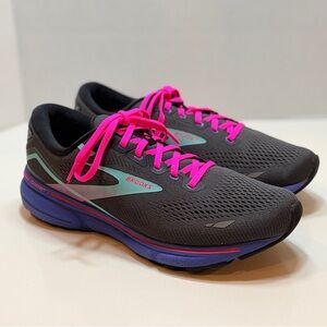 Brooks Ghost 15 Women's Size 11B US Gray Pink Athletic Running Shoes 1203801B079